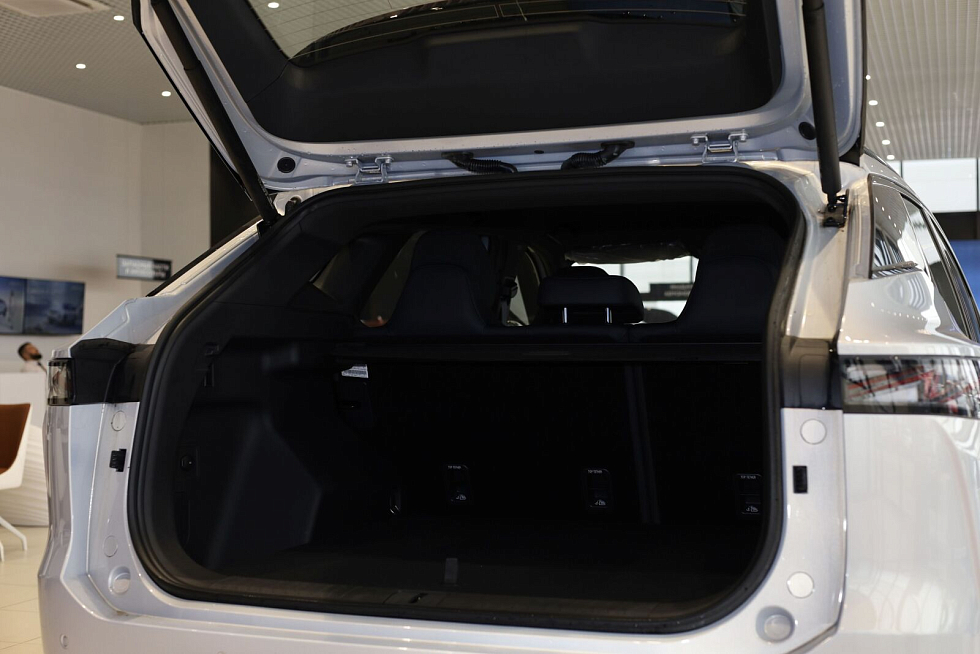 Omoda C7 Supreme, серебряный