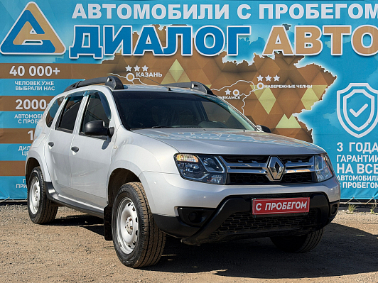 Renault Duster Expression, 2015 года, пробег 200000 км