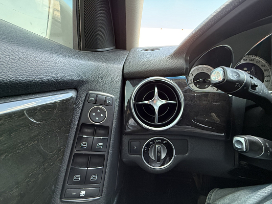 Mercedes-Benz GLK-Класс GLK 300 4MATIC Особая серия, 2012 года, пробег 251663 км