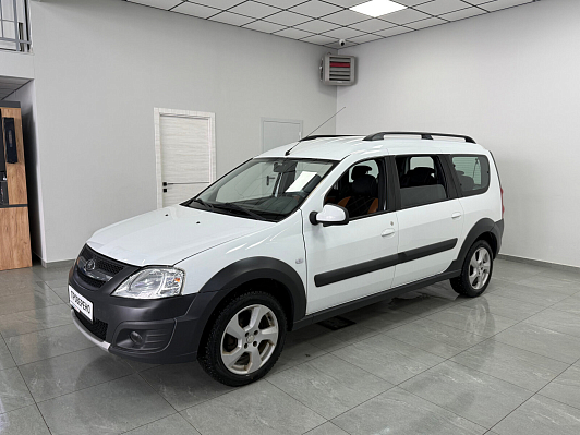 Lada (ВАЗ) Largus Luxe (7 мест), 2018 года, пробег 211000 км